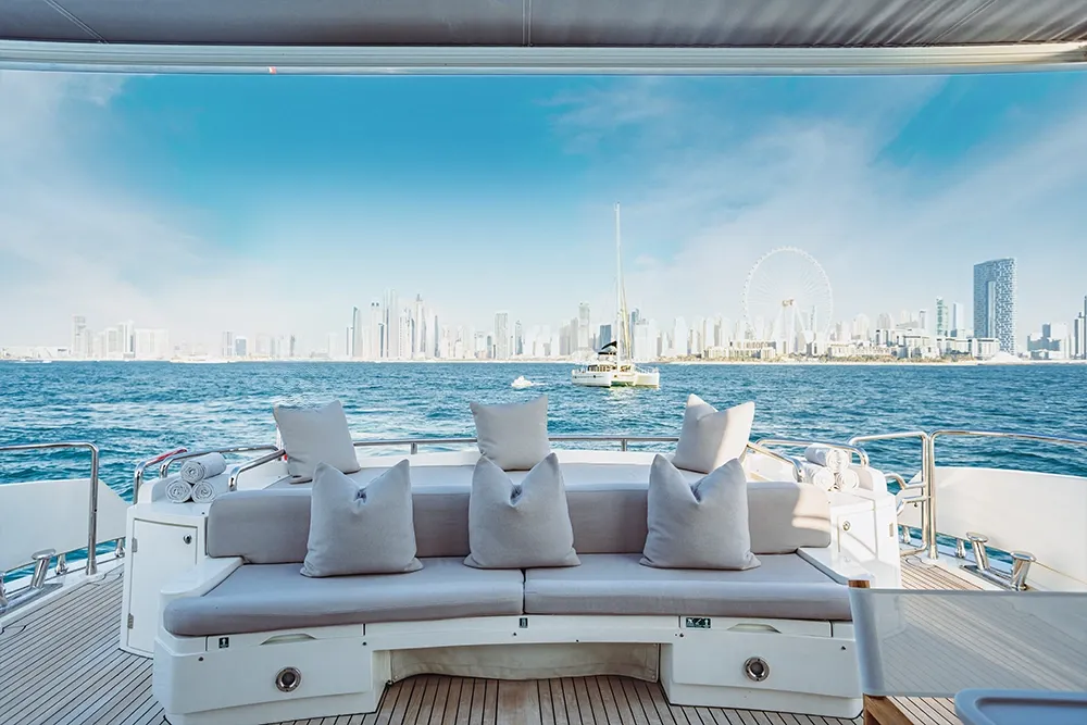 yacht hire Dubai